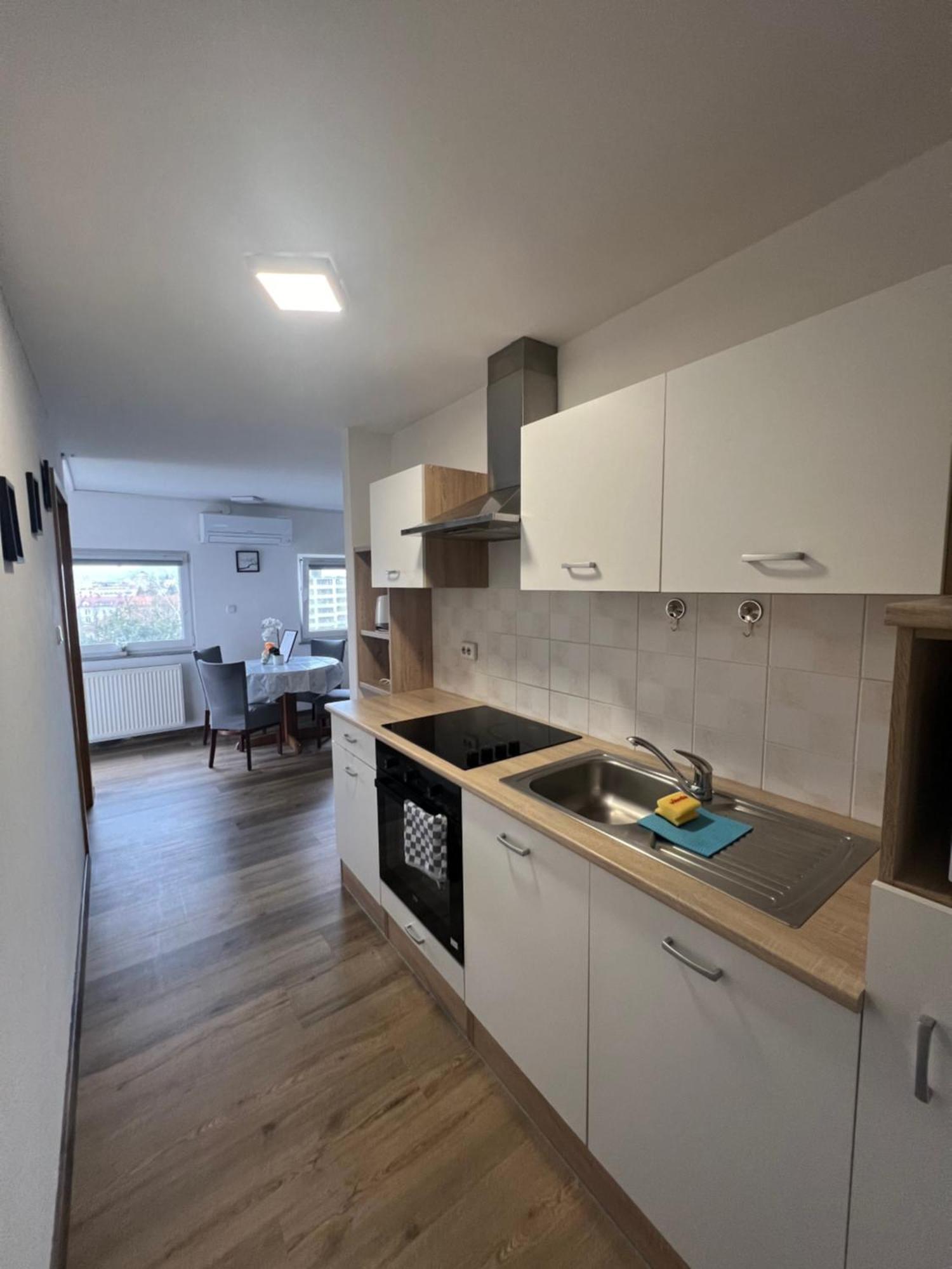 Apartma Golovec Apartment